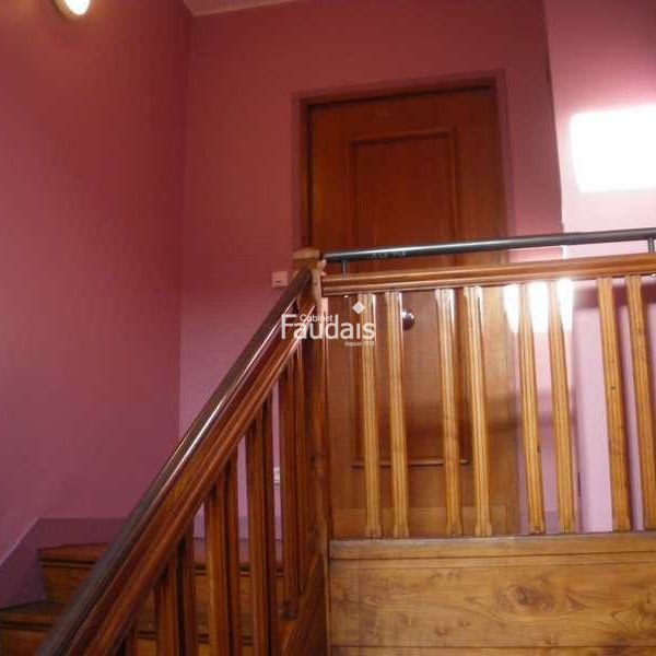 Location Appartement 5 pièces 92m² COUTANCES 50200 - Photo 1