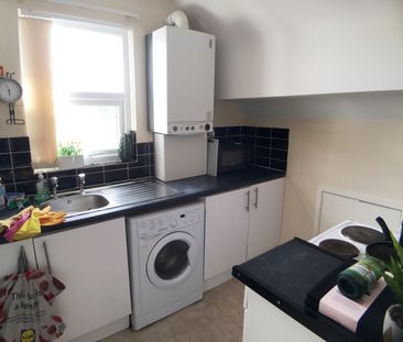 1 Bed Flat, Russian Avenue, L13 - Photo 5