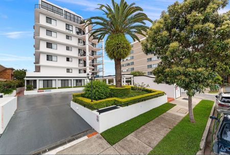 Serene Riverfront Retreat - Photo 3