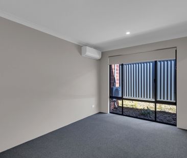 Three Bedroom Home Available in Baldivis - Photo 4