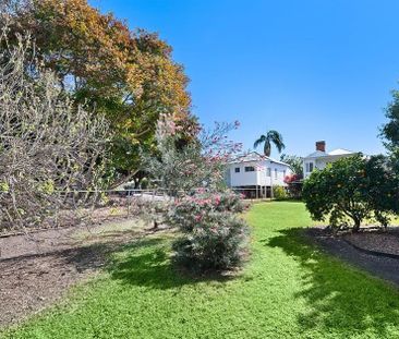 CHARMING QUEENSLANDER IN THE HEART OF NEW FARM - Photo 5