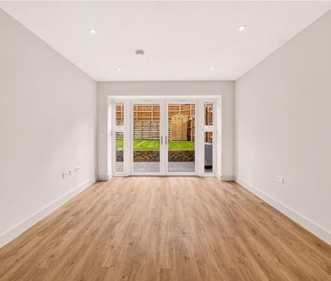 4 bedroom terraced house to rent - Photo 2