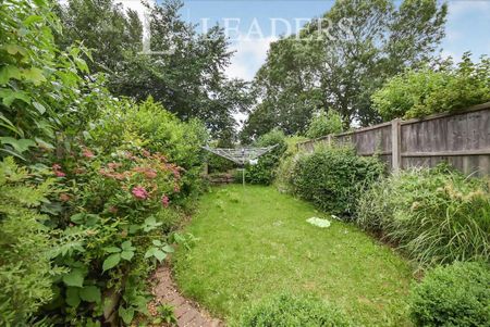 1 bedroom semi-detached house to rent - Photo 5