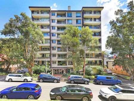 36/29-31 Paul St, Bondi Junction NSW 2022 - Apartment For Rent | Domain - Photo 4