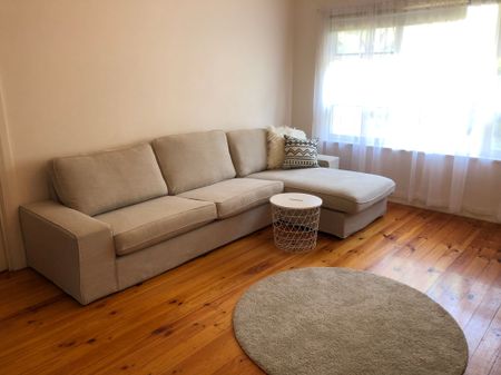 Spacious Well-Presented Family Home - Photo 4