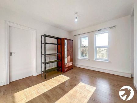 3 bedroom end of terrace house to rent - Photo 5