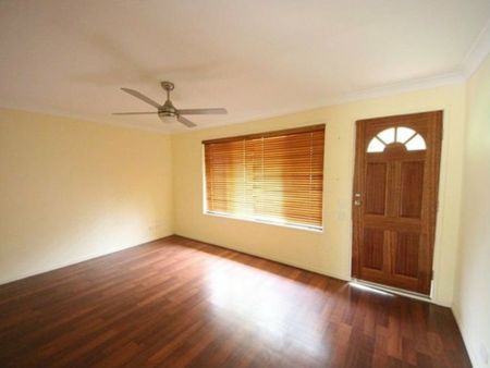 Air Conditioning, Great Yard, Convenient Location - Photo 2