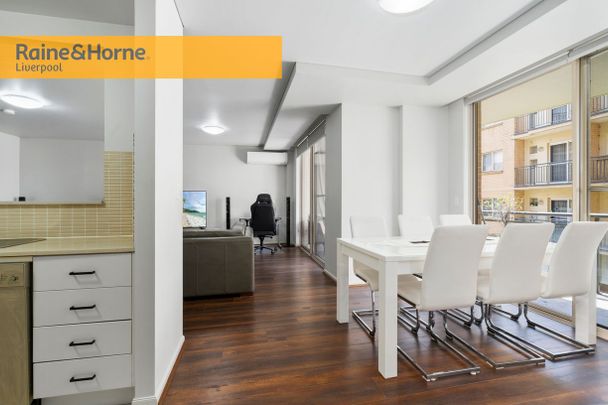 Style, Space and Comfort - Photo 1