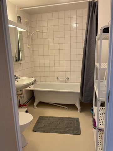 Rum (2/2) i centralt gathus - Photo 5