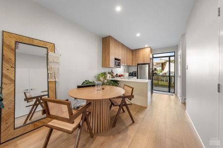 Modern 2-bdrm townhouse Avondale - Semi-furnished - Photo 4