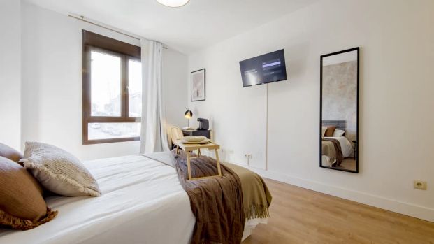 Room in a shared 7-bedroom apartment for rent in Peñagrande. - Photo 1
