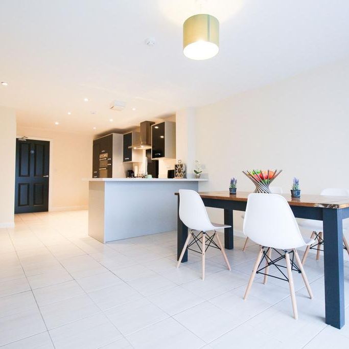 1 bedroom in a house share to rent - Photo 1