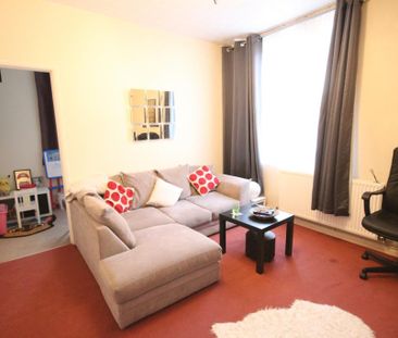 2 bedroom ground floor flat to rent - Photo 6