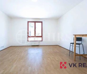 Pronájem bytu 1+kk, DV, 31 m - Photo 2