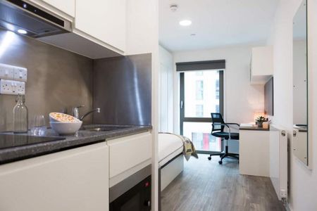 Studio to rent - Photo 5