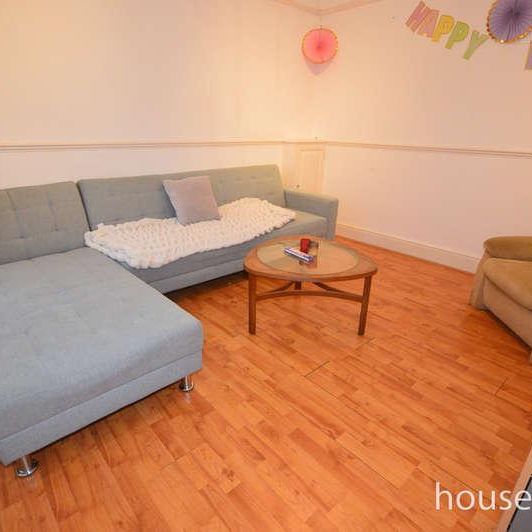 Osborne Road, Winton, BH9 - Photo 1