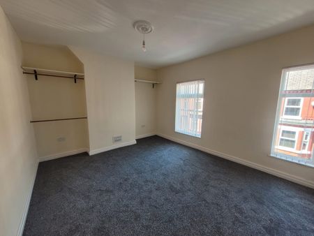 3 Bed Terraced House, Grange Street, M6 - Photo 5