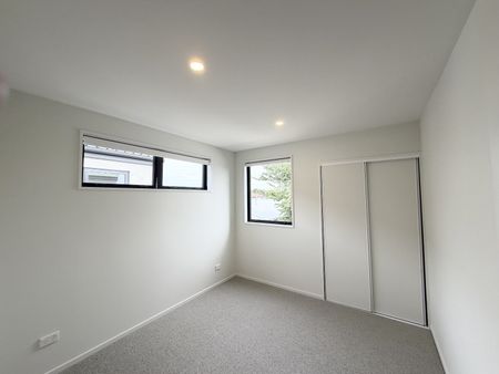 527 Hereford Street, Linwood - Photo 5