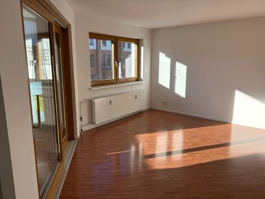 3‑Zimmer‑Penthouse mit Eckbalkon – Top-Lage nahe Nollendorfplatz - Photo 1