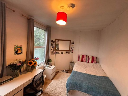 Widdenham Rd, N7, London - Photo 1