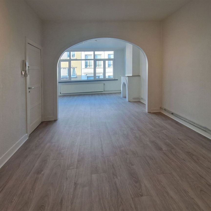 Ruim nieuw gerenoveerd appartement in hartje Antwerpen, instapklaar. - Foto 1