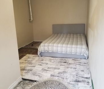 For Lease - 52 Athabaska Avenue, Toronto, Ontario - Photo 3