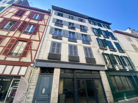 location Appartement T3 DE 65.18m² À BAYONNE - Photo 3