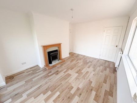 2 bedroom detached bungalow to rent - Photo 3