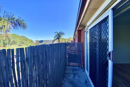 Renovated Apartment In A Prime Eastgardens Location - Photo 2