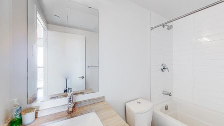 For Lease - 11 Wellesley Street Unit# 2212, Toronto, Ontario - Photo 3