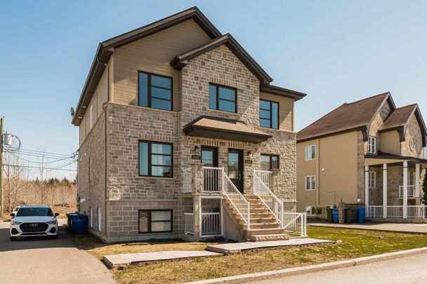 2571 Rue Schulz, Saint-Jérôme - Photo 1