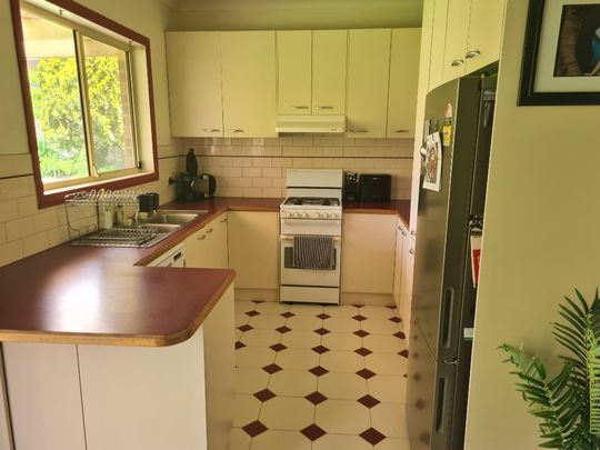 18 McLean Crescent, Wodonga VIC 3690 - House For Rent | Domain - Photo 1