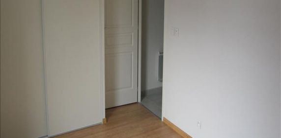 Appartement T2 à louer à Sallanches - Photo 2