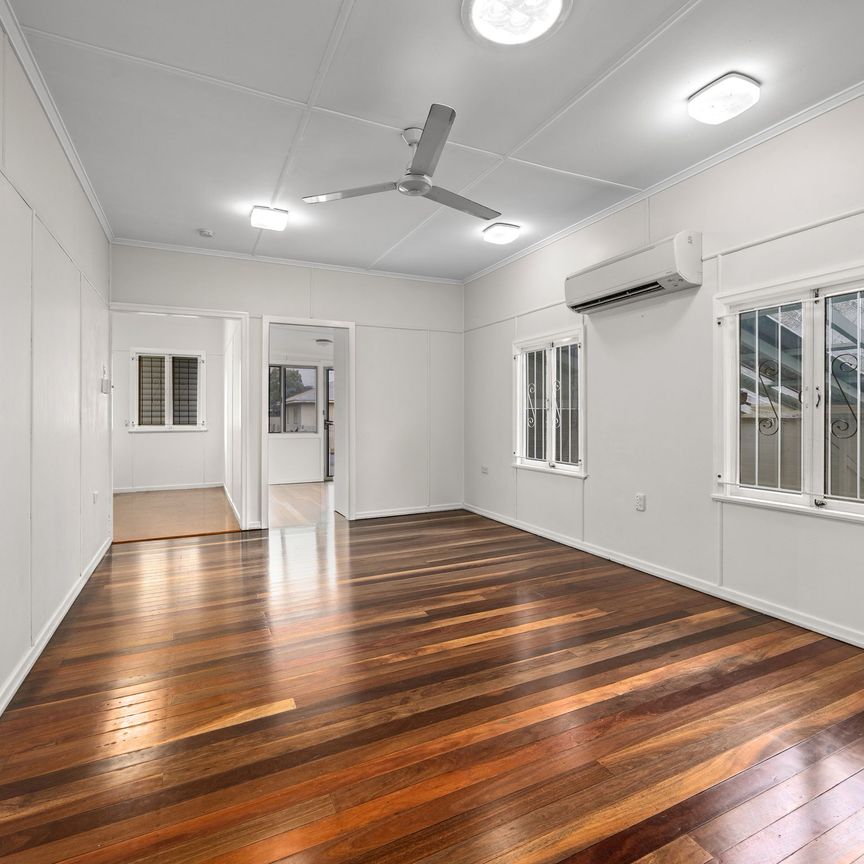 8 Vernon St, Ipswich QLD 4305 - House For Rent | Domain - Photo 1