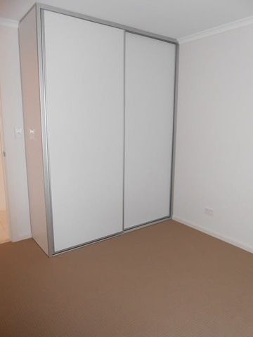 10 Gale Street - Photo 3