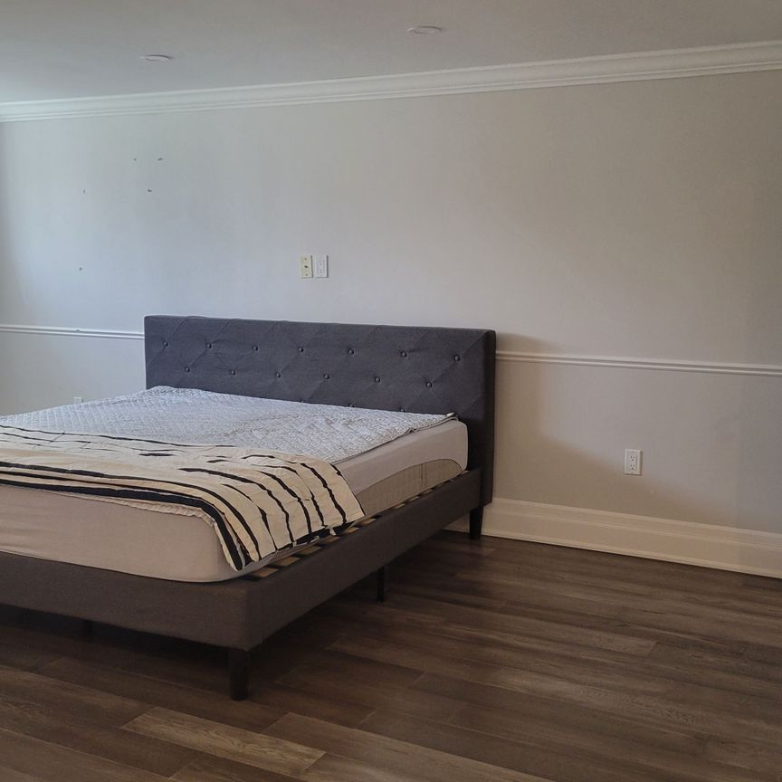 For Lease - 1 Evanston Drive Unit# Lower, Toronto, Ontario - Photo 1