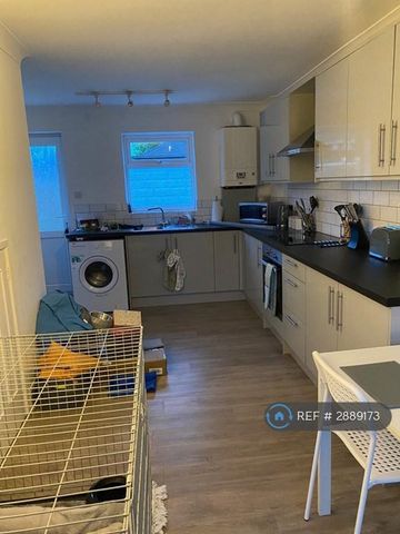 3 bedroom terraced house to rent - Photo 3