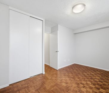 For Lease - 2350 Dundas Street Unit# 2511A, Toronto, Ontario - Photo 1