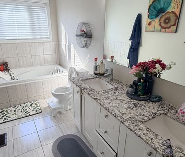 For Lease - 2502 Hibiscus Drive, Pickering, Ontario - Photo 1