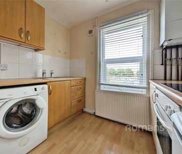 2 bedroom apartment to rent - Photo 6