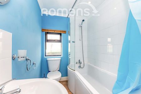 1 bedroom in a house share to rent - Photo 3