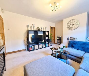 2 bedroom end of terrace house to rent - Photo 1