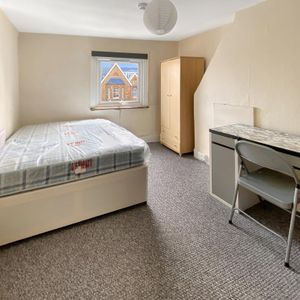 5 bedroom house share to rent - Photo 2