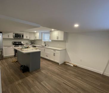 For Lease - 176 Queensdale Avenue Unit# Lower, Hamilton, Ontario - Photo 2