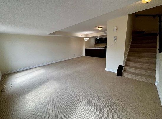 289 Titanium Private, Convent Glen, Ottawa, ON - Photo 1