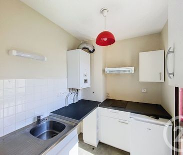 Location Appartement 1 pièce 28m² CHAMALIERES 63400 - Photo 4