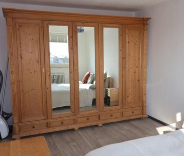 Weitblick über Nürnberg: Helle 2-Zimmer-Wohnung im 5. Obergeschoss - Photo 2