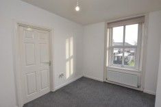 1 bed Apartment for Rent - Photo 1
