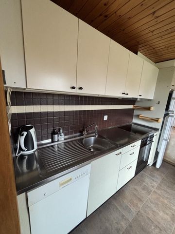 Room in shared accommodation - Photo 2