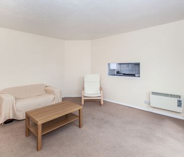 1 bedroom property to rent - Photo 4